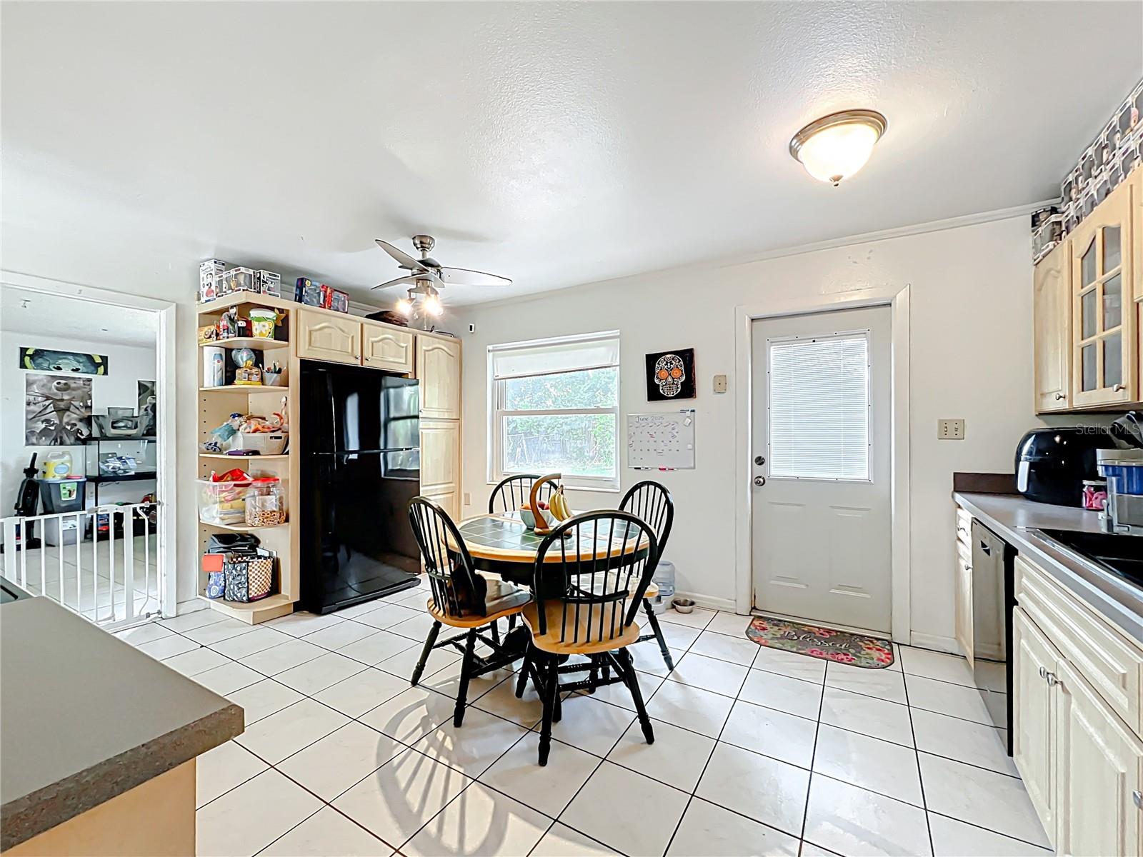 Image 15 of 38 For 206 Charles Street