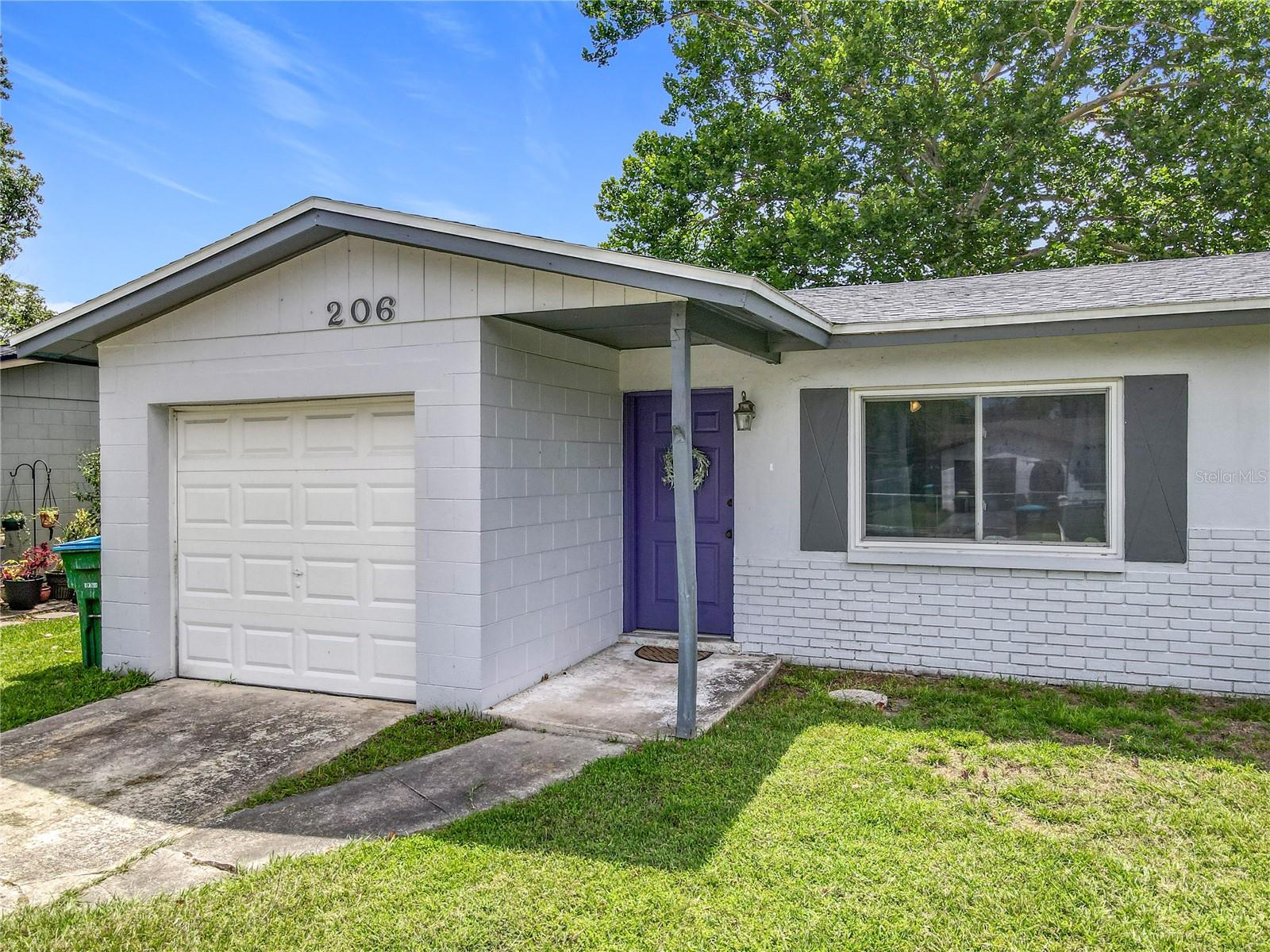 Image 3 of 38 For 206 Charles Street