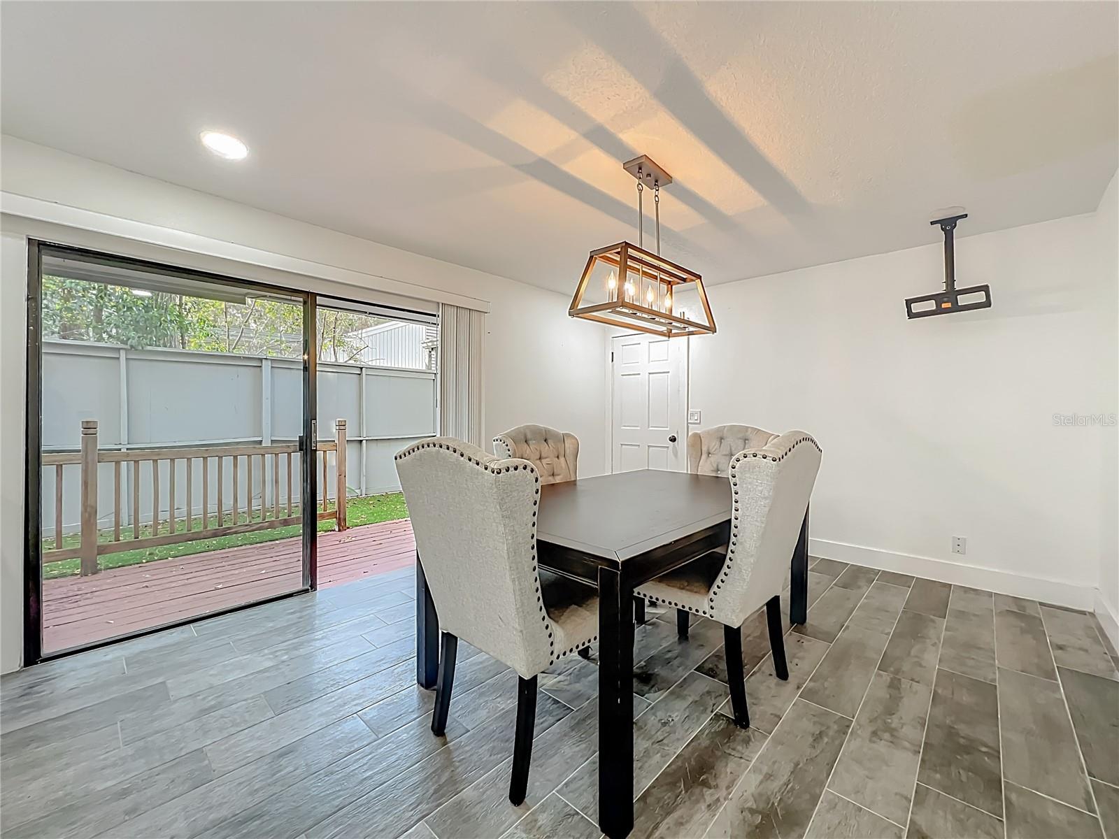 Image 15 of 91 For 209 Sweet Gum Way