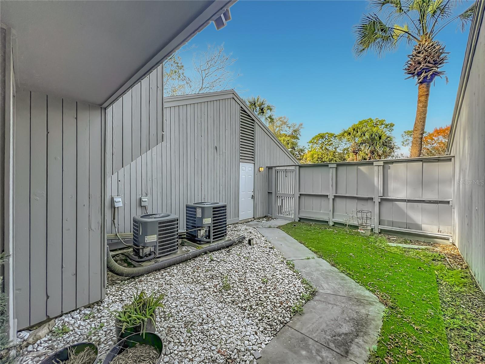 Image 3 of 91 For 209 Sweet Gum Way