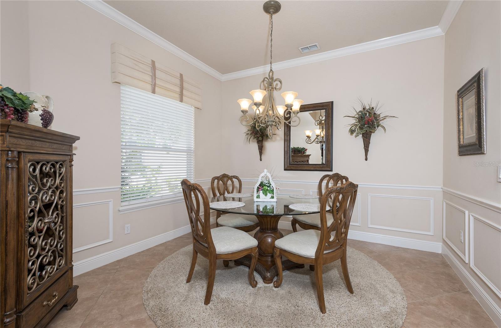 Image 18 of 38 For 202 Lourdan Court