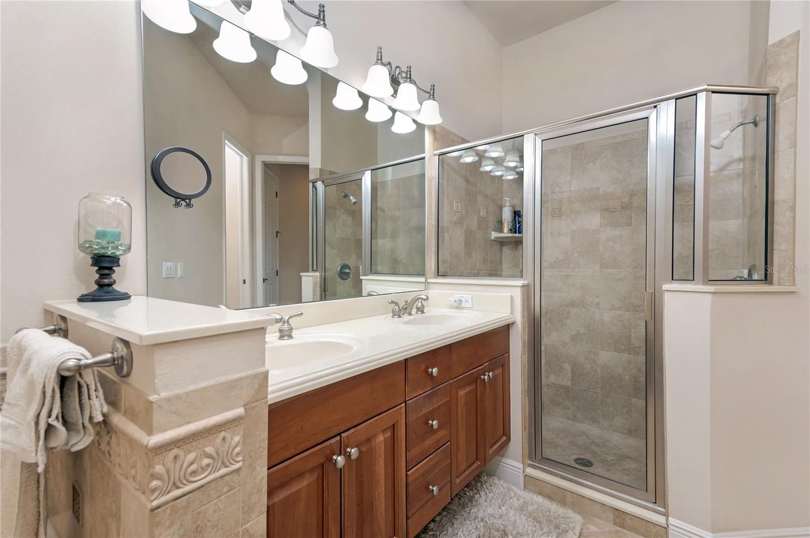 Image 21 of 38 For 202 Lourdan Court