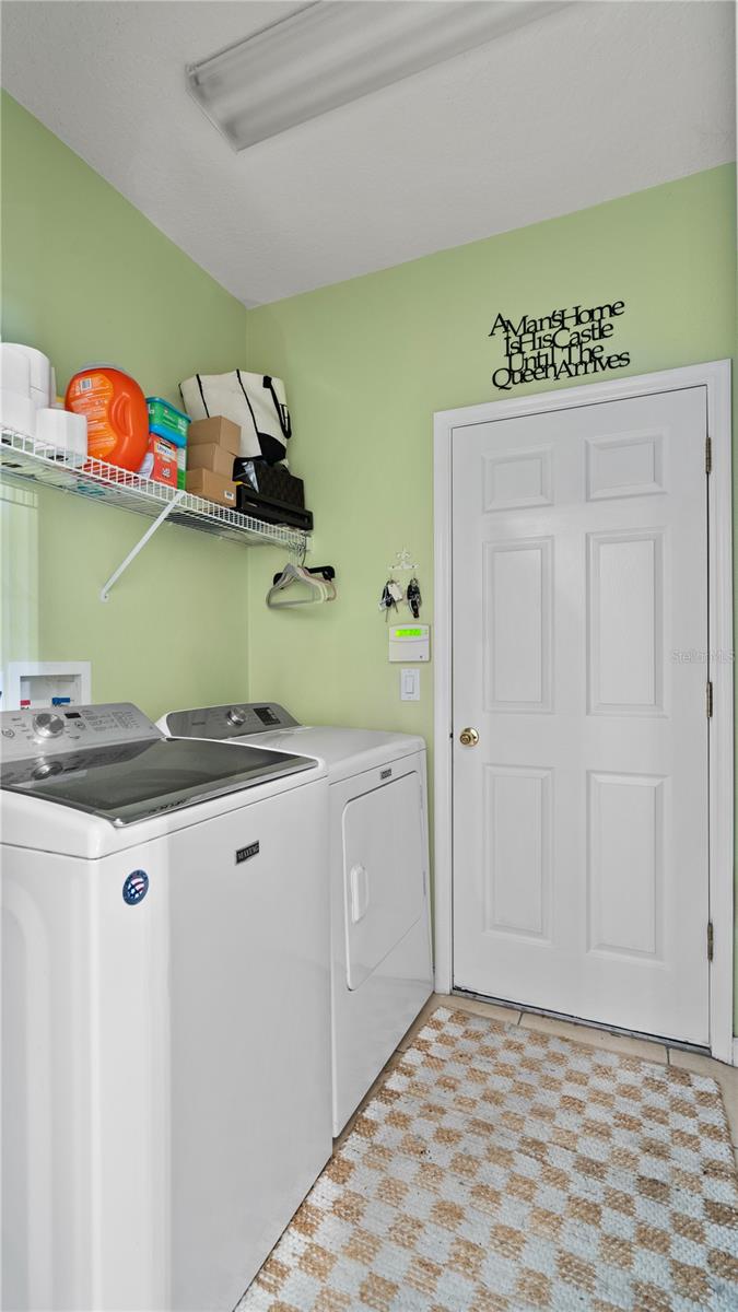 Image 39 of 68 For 13560 Hawk Lake Drive