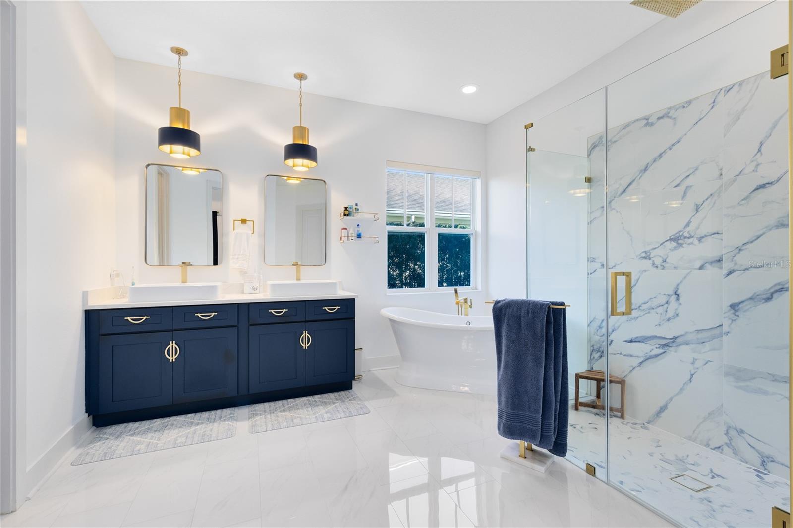 Image 25 of 79 For 12664 Banting Terrace