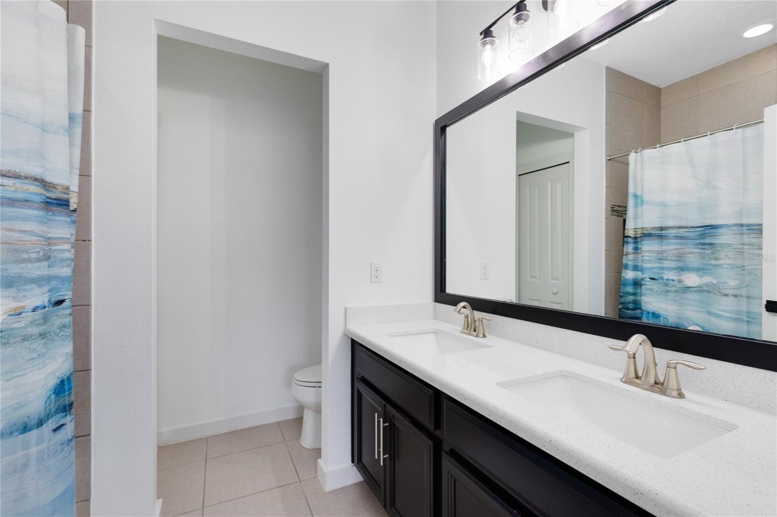 Image 40 of 79 For 12664 Banting Terrace