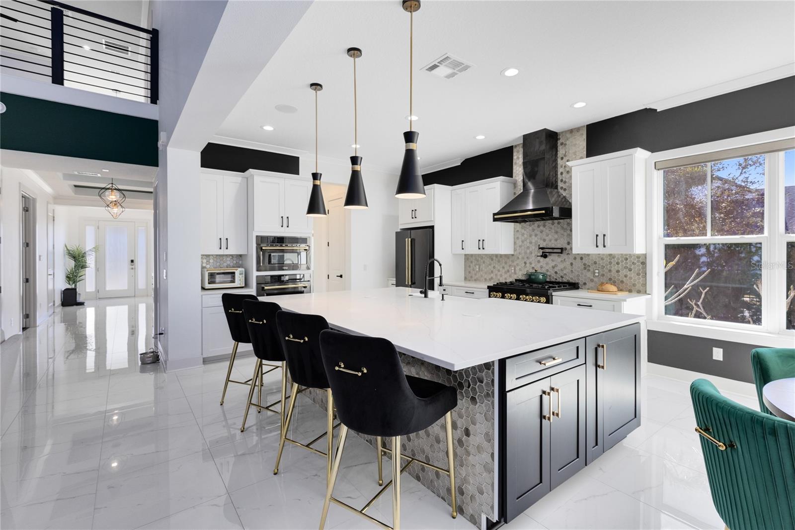 Image 5 of 79 For 12664 Banting Terrace