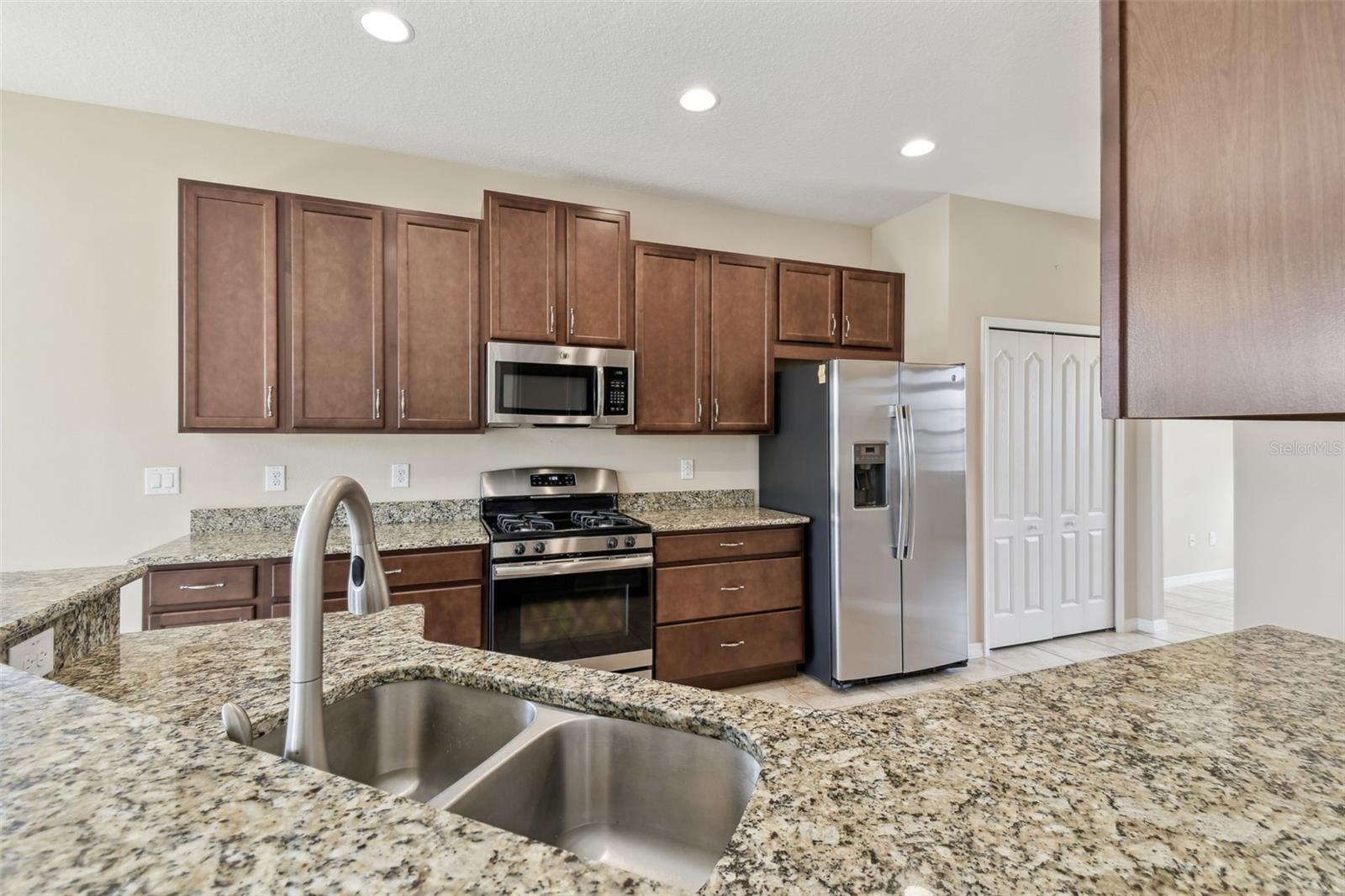 Image 18 of 76 For 1028 Sadie Ridge Road