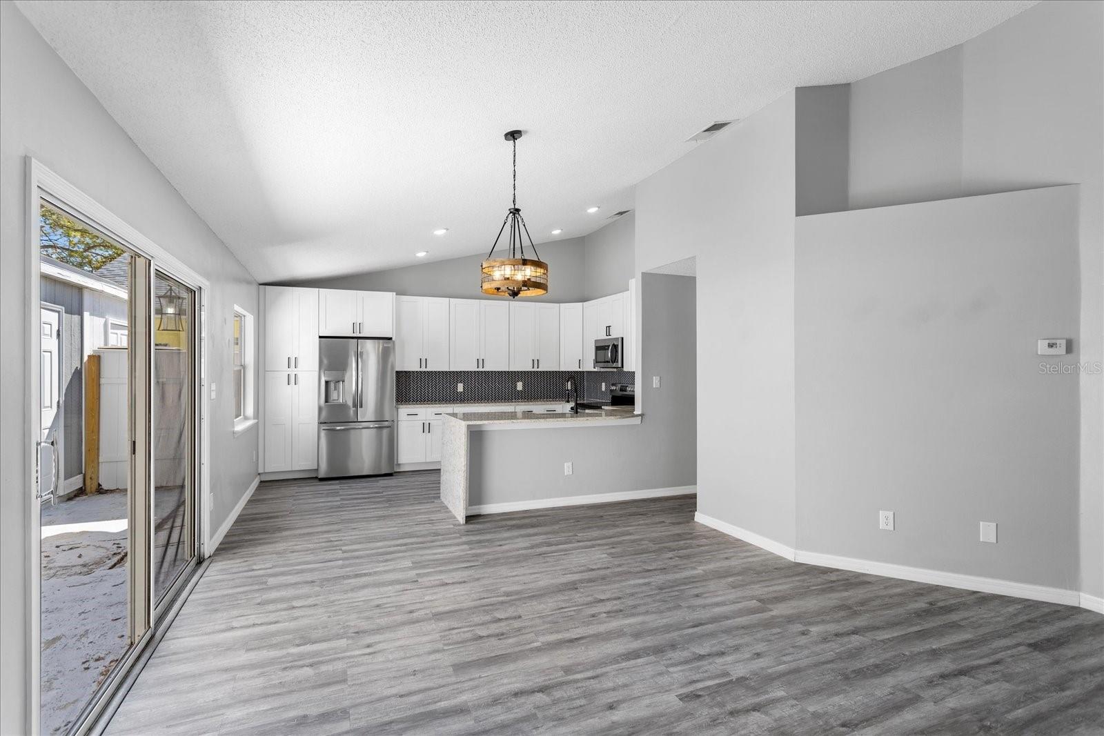 Image 4 of 17 For 1621 Winter Green Boulevard