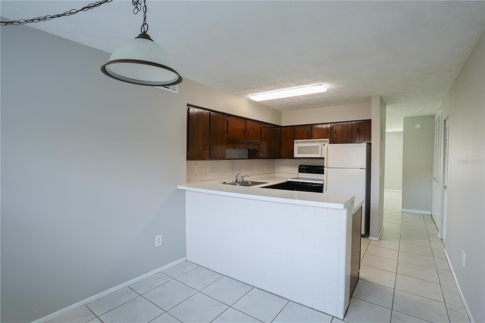 Image 8 of 17 For 5325 Hansel Avenue 1