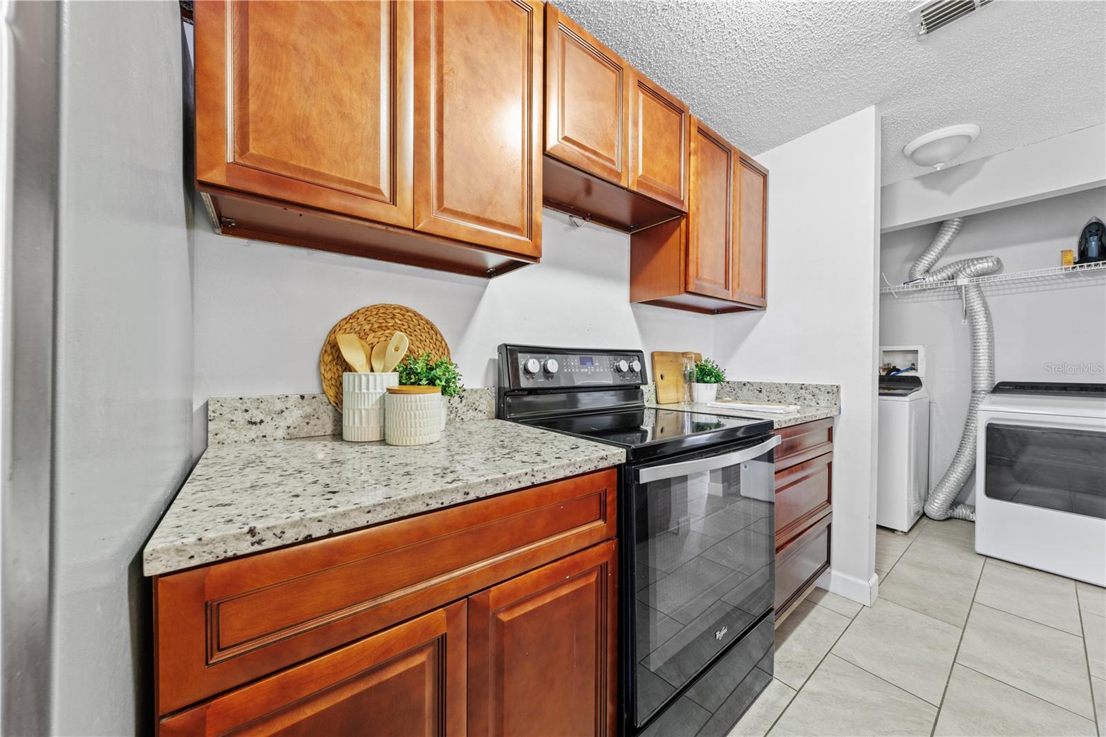 Image 12 of 28 For 5647 Garden Grove