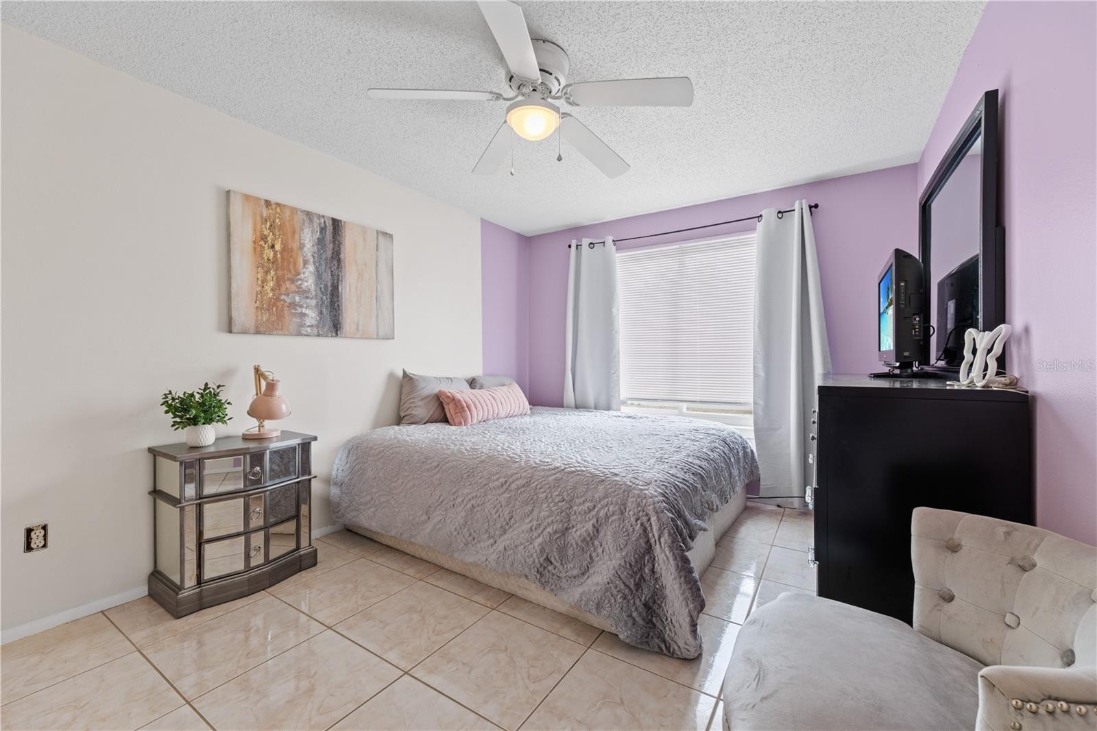 Image 20 of 28 For 5647 Garden Grove