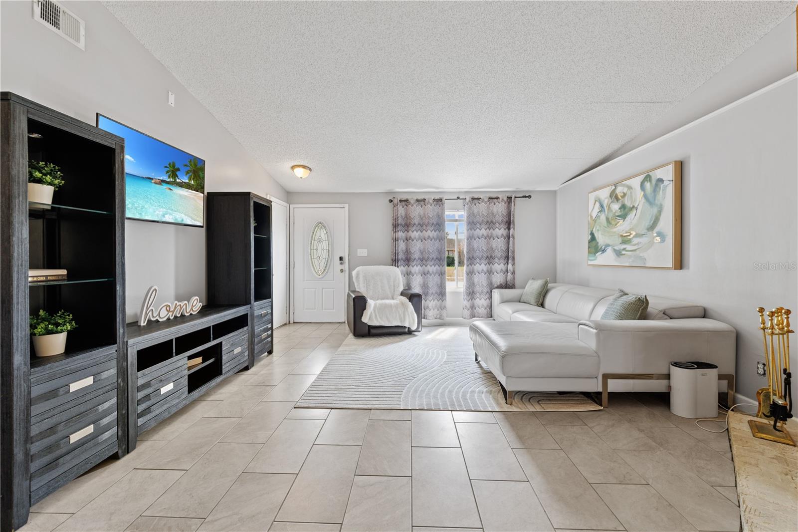 Image 5 of 28 For 5647 Garden Grove