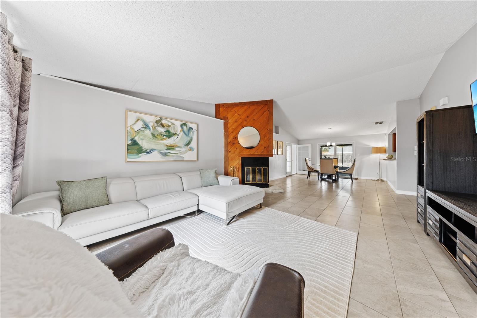 Image 8 of 28 For 5647 Garden Grove