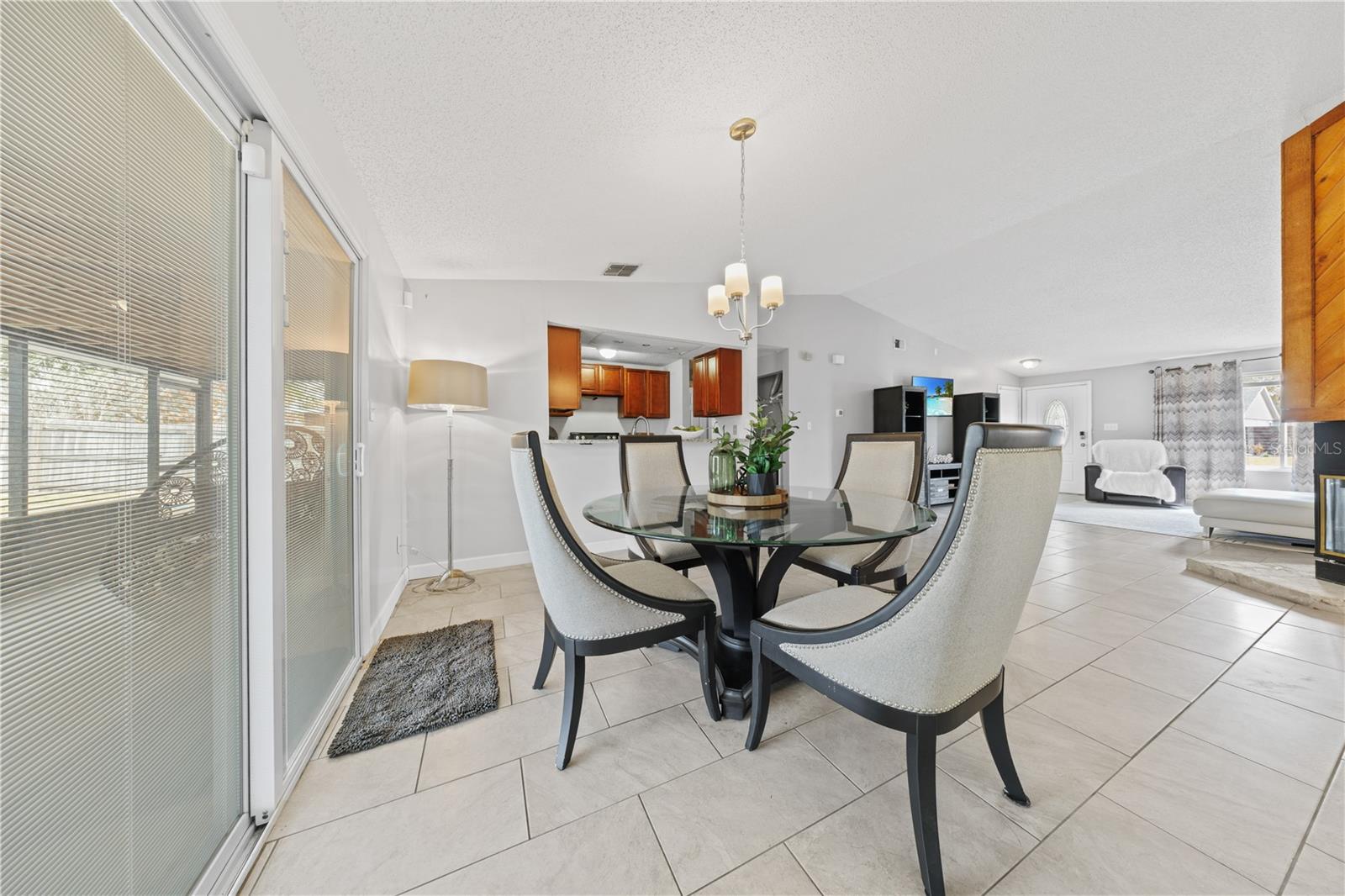 Image 9 of 28 For 5647 Garden Grove