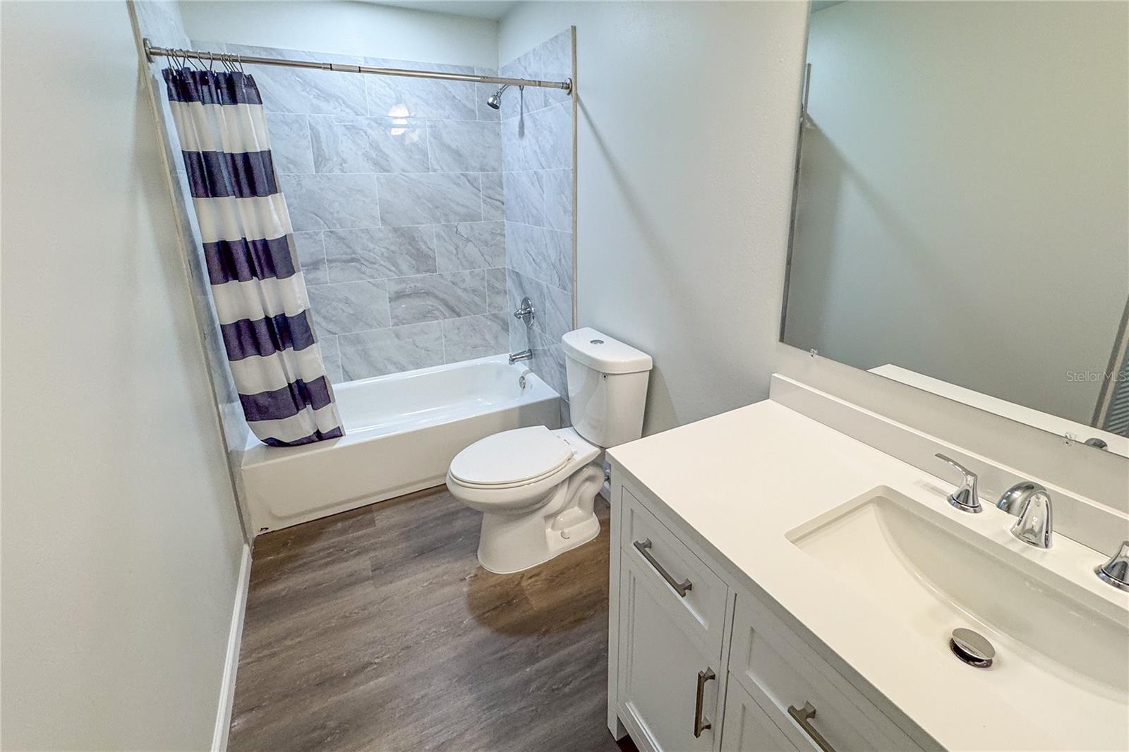 Image 10 of 39 For 5436 Michigan Street 4