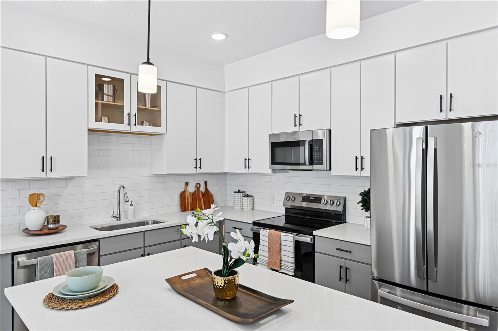 Image 4 of 21 For 1898 Zac Street Sunset