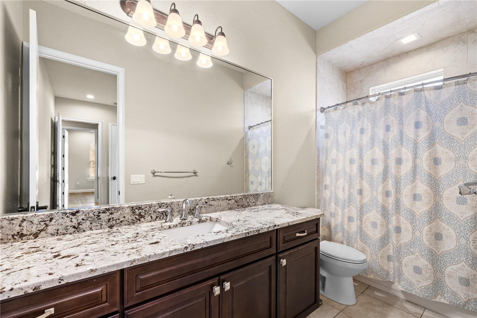 Image 32 of 72 For 9468 Waterford Oaks Drive