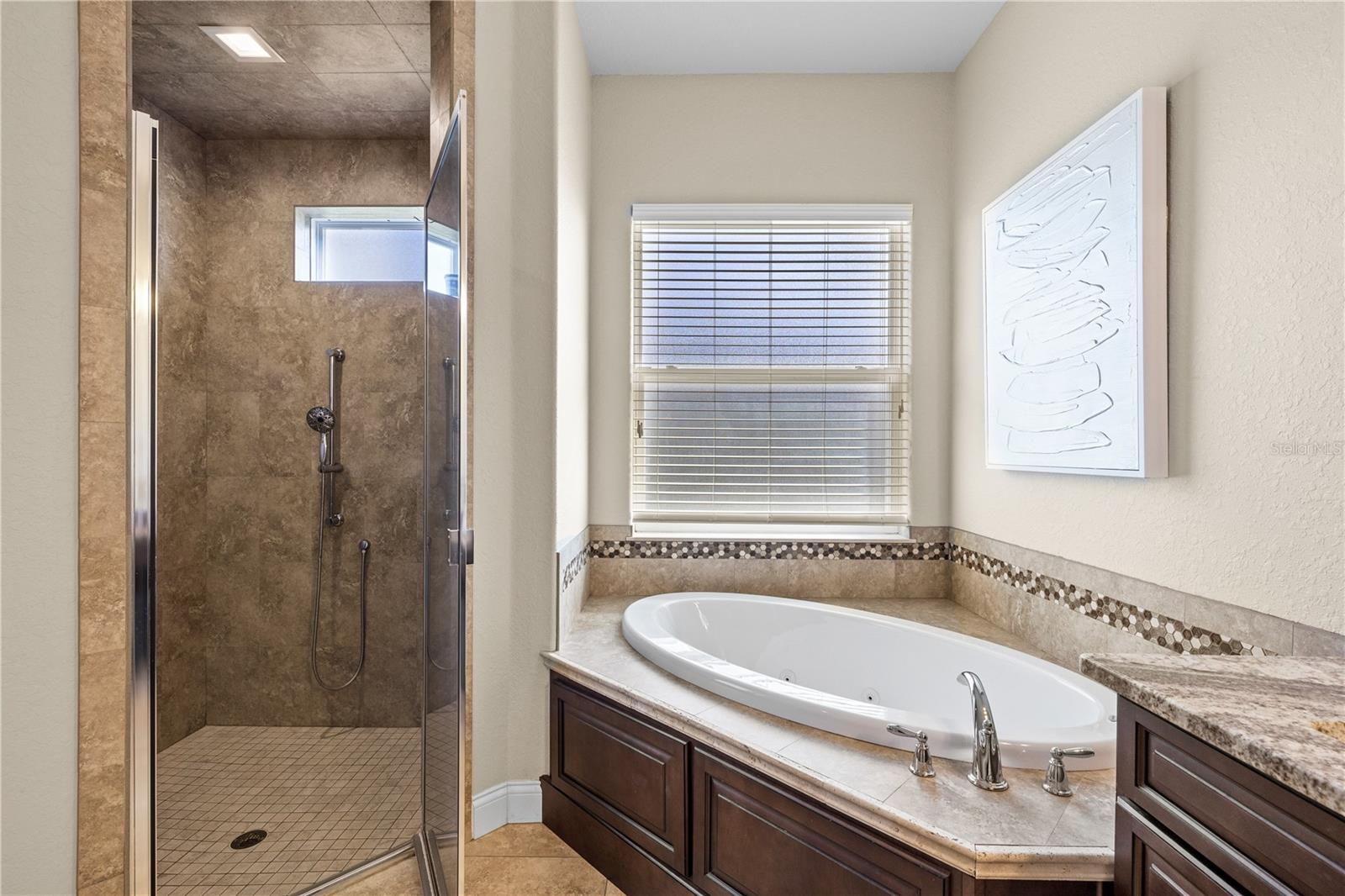 Image 38 of 72 For 9468 Waterford Oaks Drive