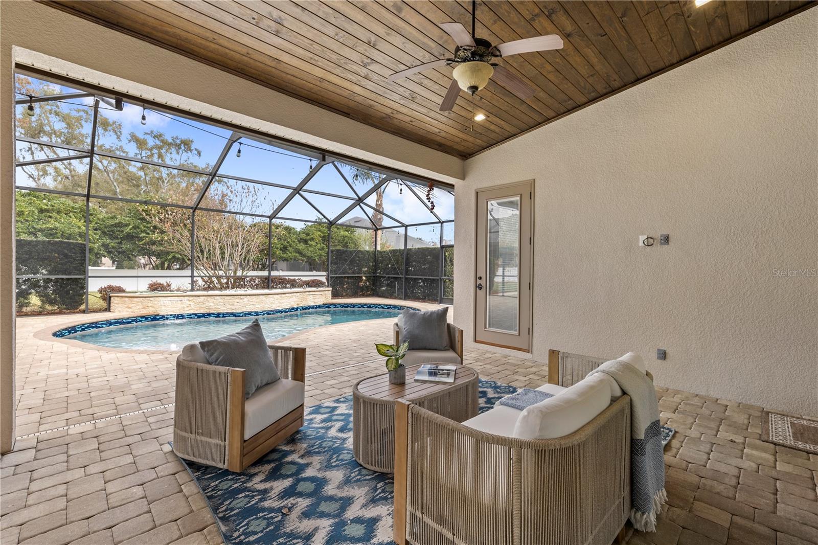 Image 4 of 72 For 9468 Waterford Oaks Drive