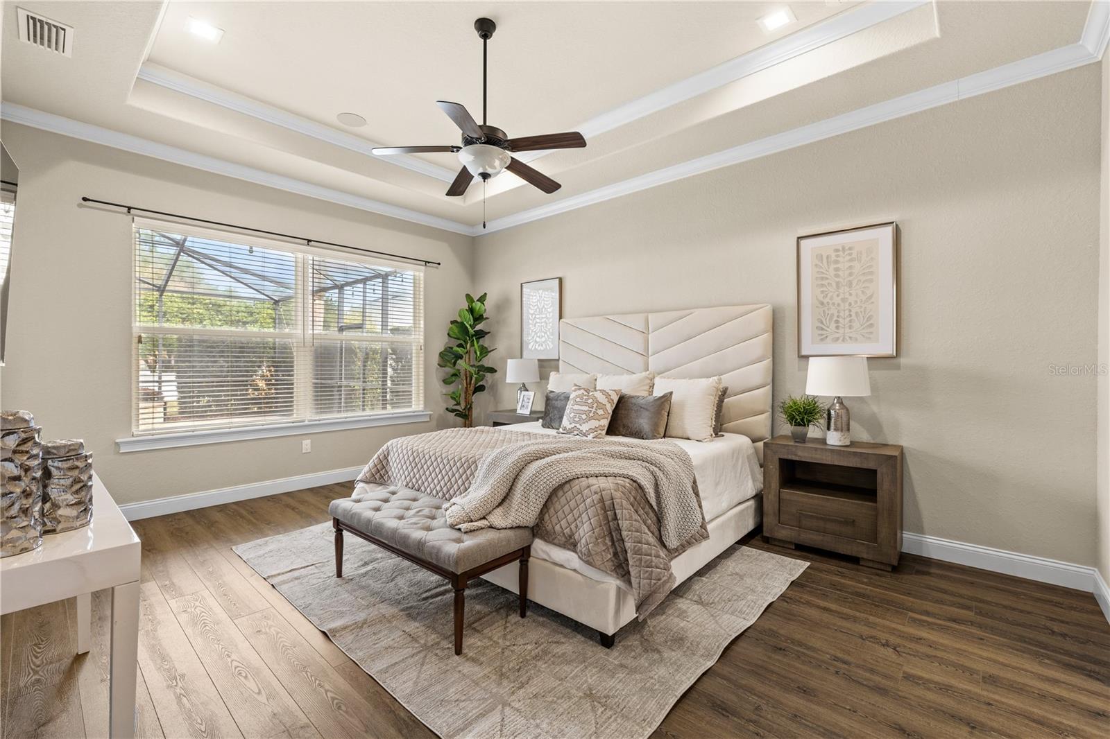 Image 5 of 72 For 9468 Waterford Oaks Drive