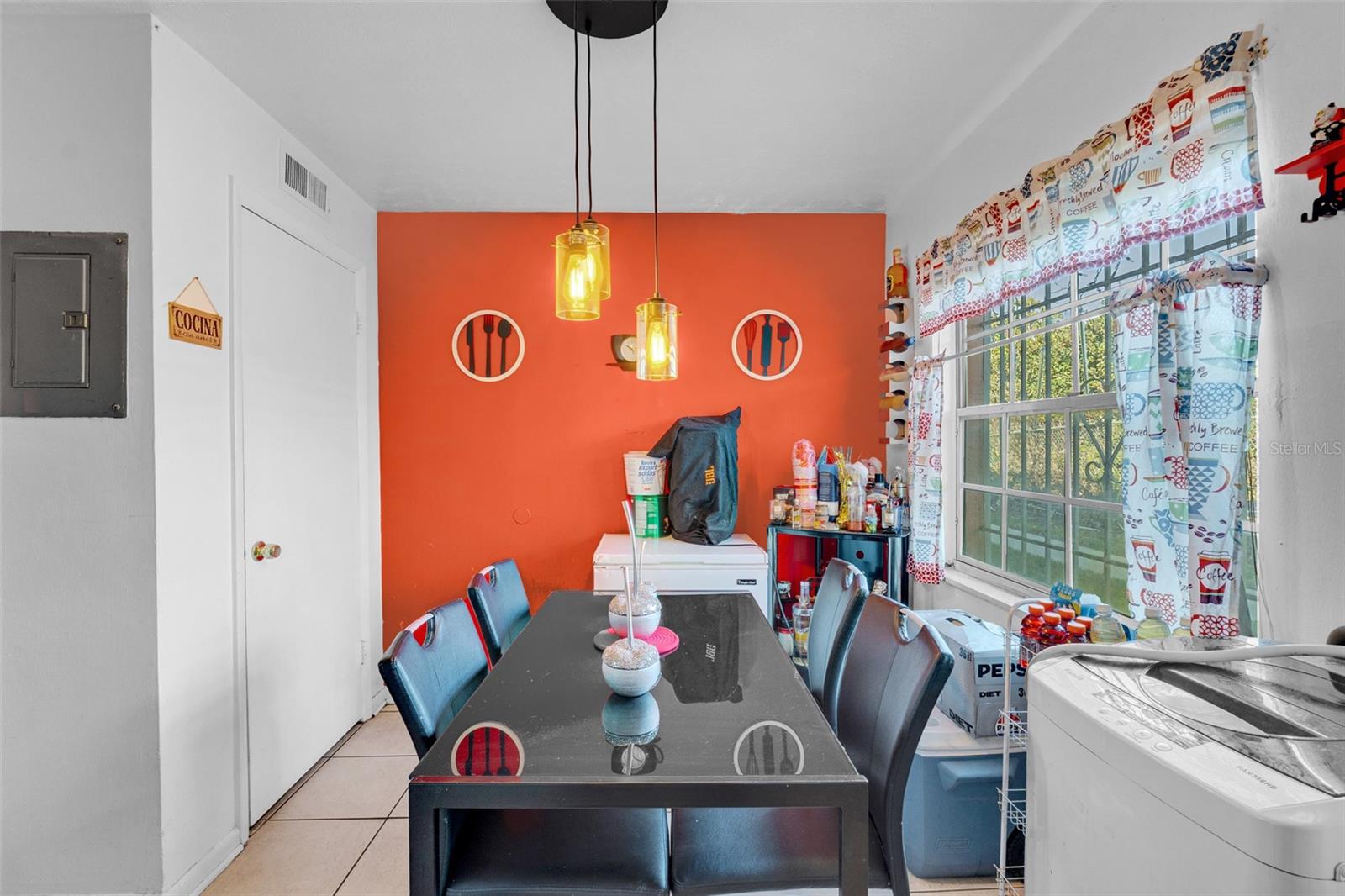 Image 11 of 21 For 1605 Oak Ridge Road Unit A