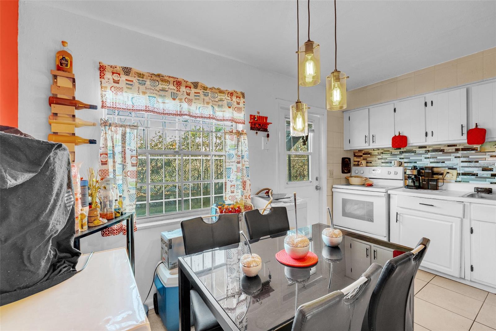 Image 12 of 21 For 1605 Oak Ridge Road Unit A