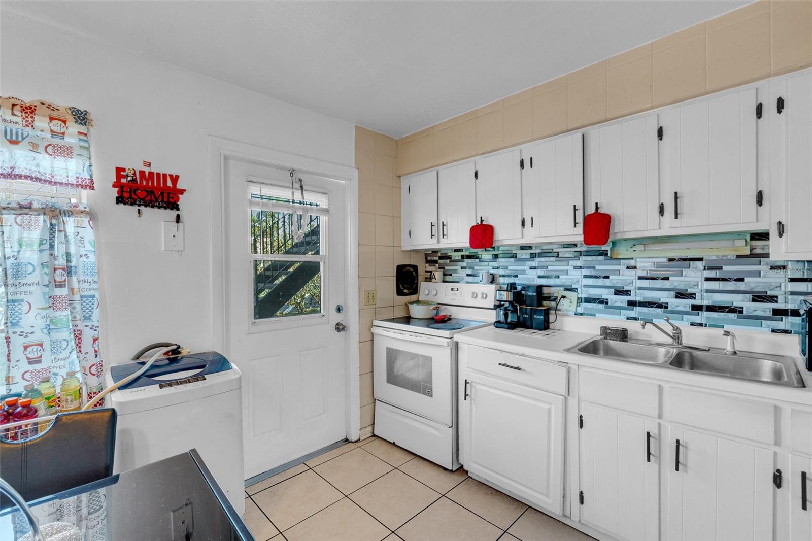 Image 13 of 21 For 1605 Oak Ridge Road Unit A