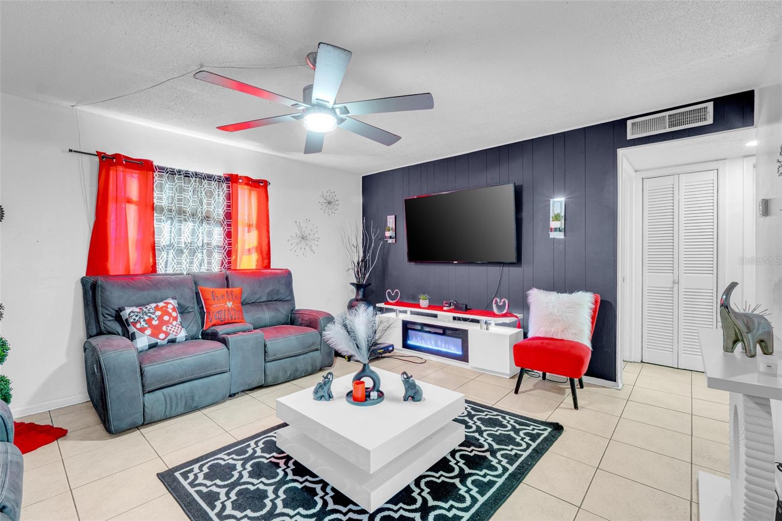 Image 6 of 21 For 1605 Oak Ridge Road Unit A