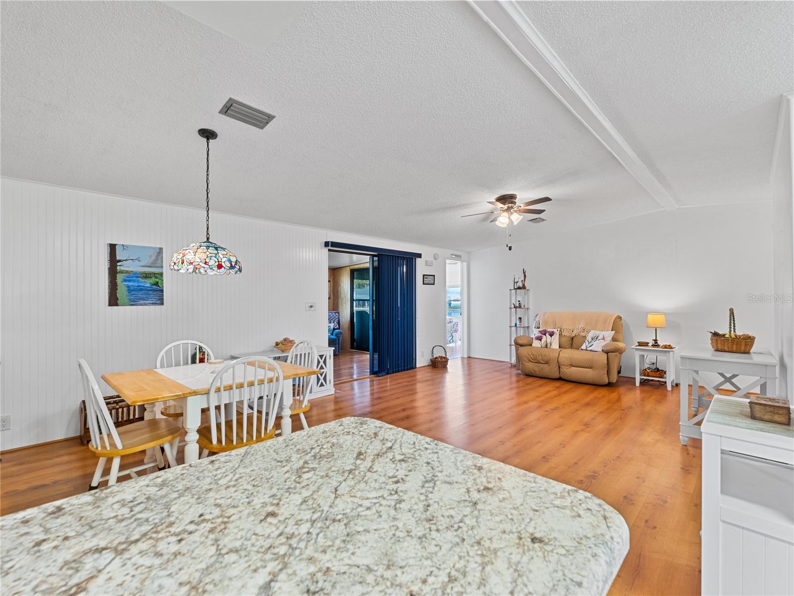 Image 7 of 32 For 1740 35th Circle