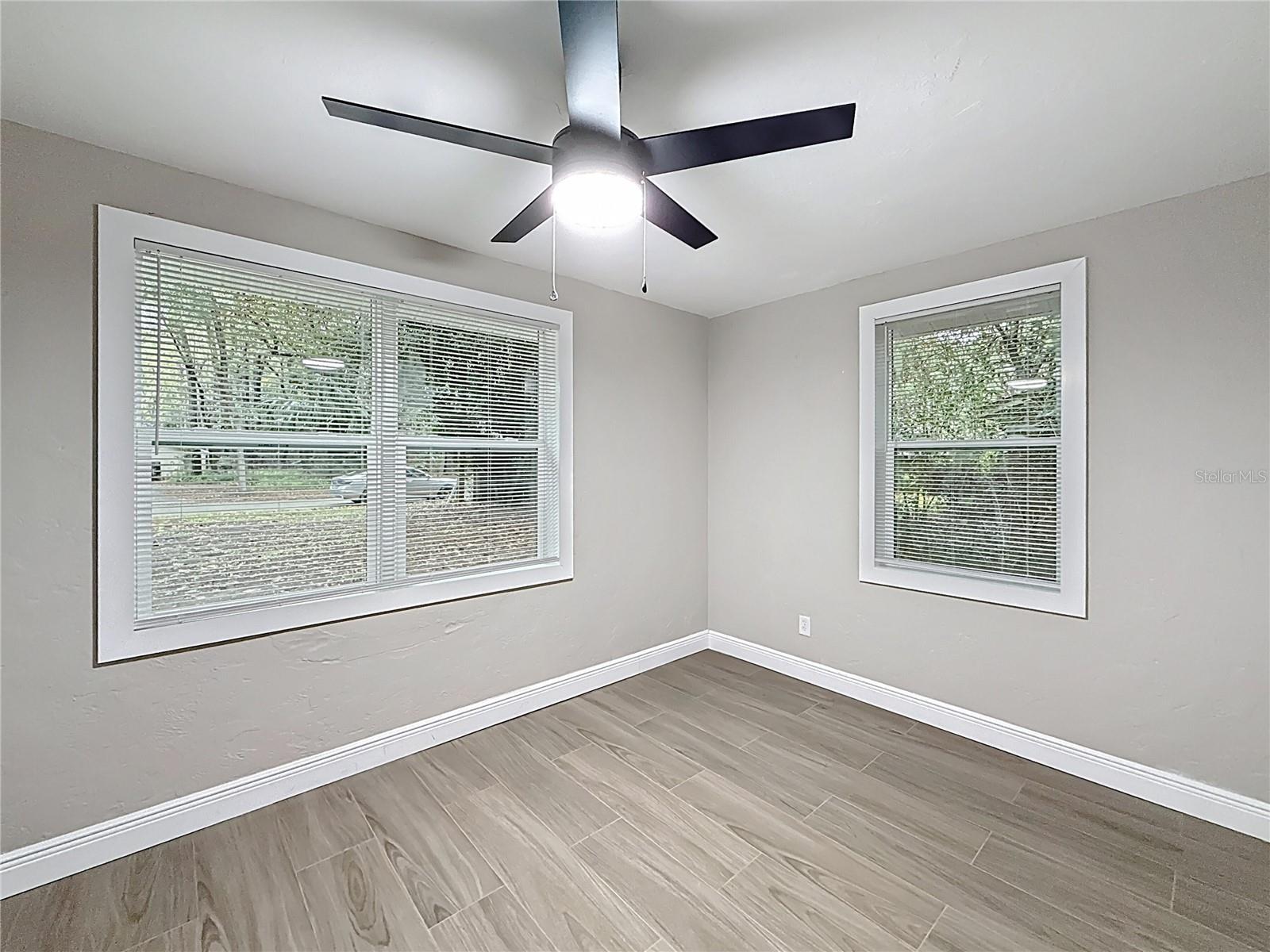 Image 14 of 64 For 1013 15th Avenue