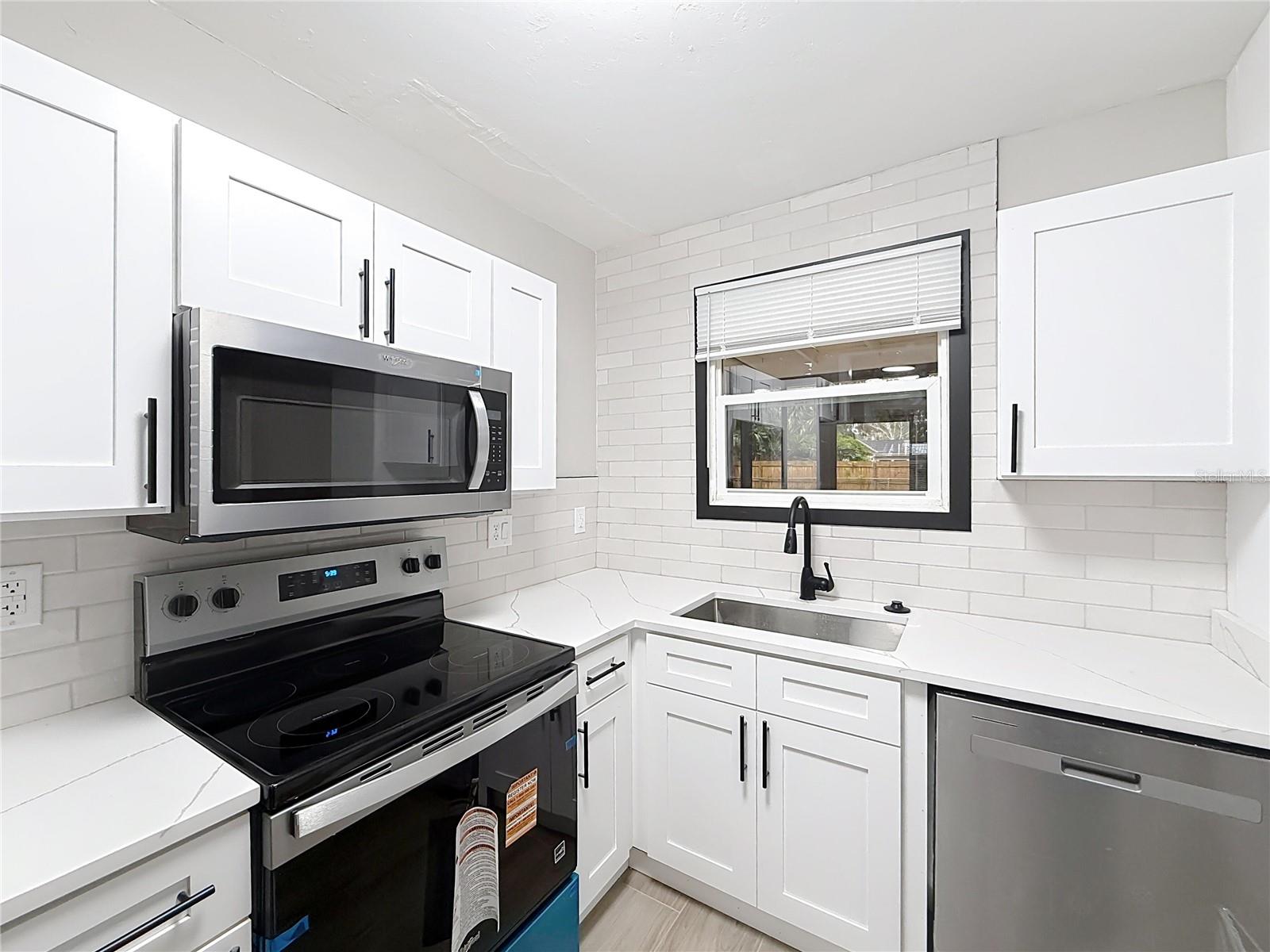 Image 21 of 64 For 1013 15th Avenue