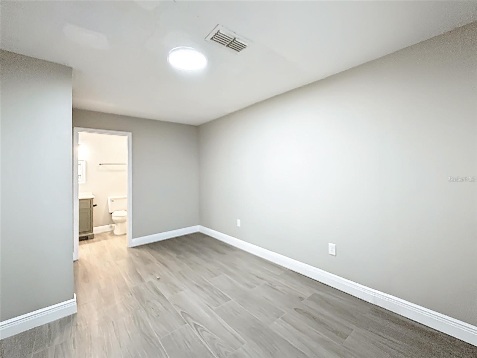 Image 41 of 64 For 1013 15th Avenue