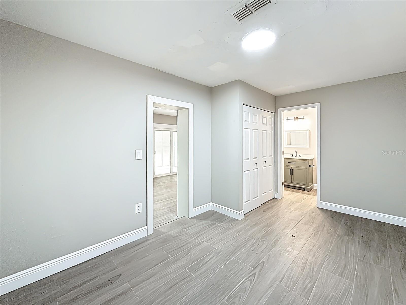 Image 43 of 64 For 1013 15th Avenue