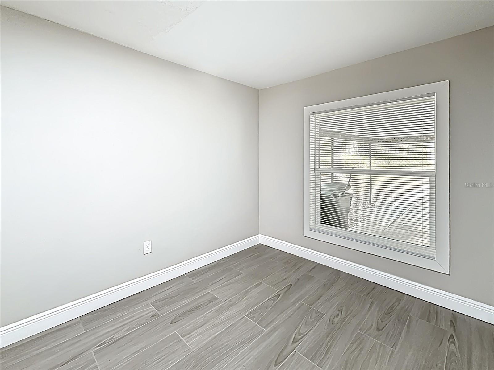 Image 44 of 64 For 1013 15th Avenue