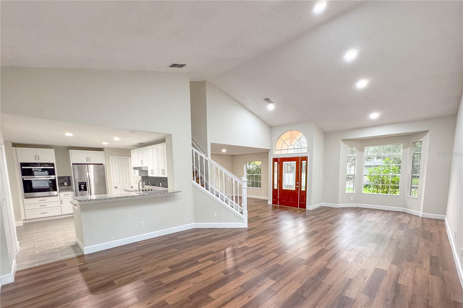 Image 10 of 76 For 515 Bentley Street