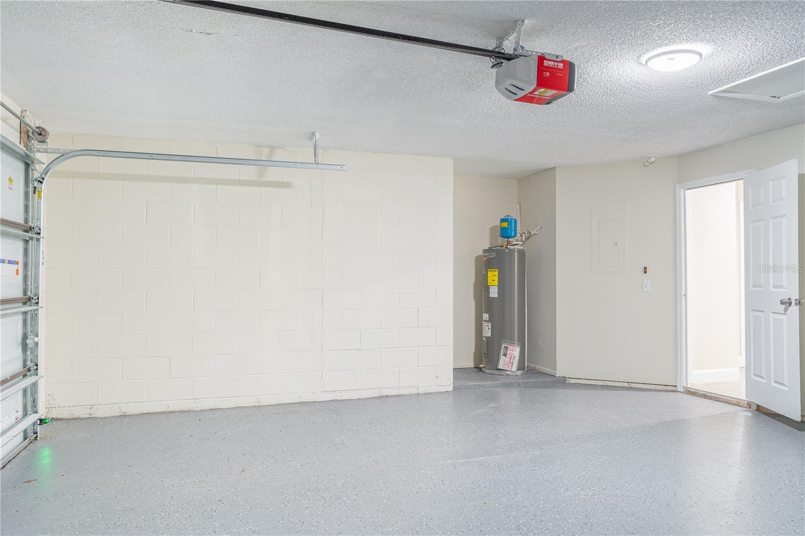 Image 15 of 76 For 515 Bentley Street