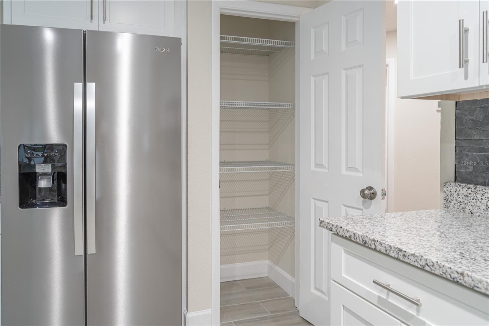 Image 35 of 76 For 515 Bentley Street