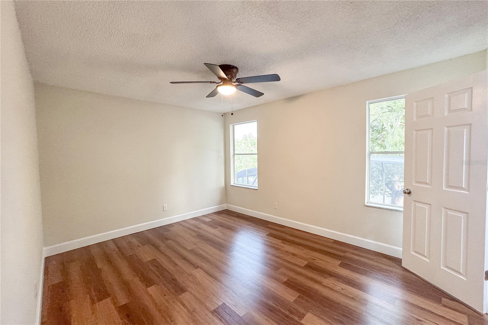 Image 37 of 76 For 515 Bentley Street