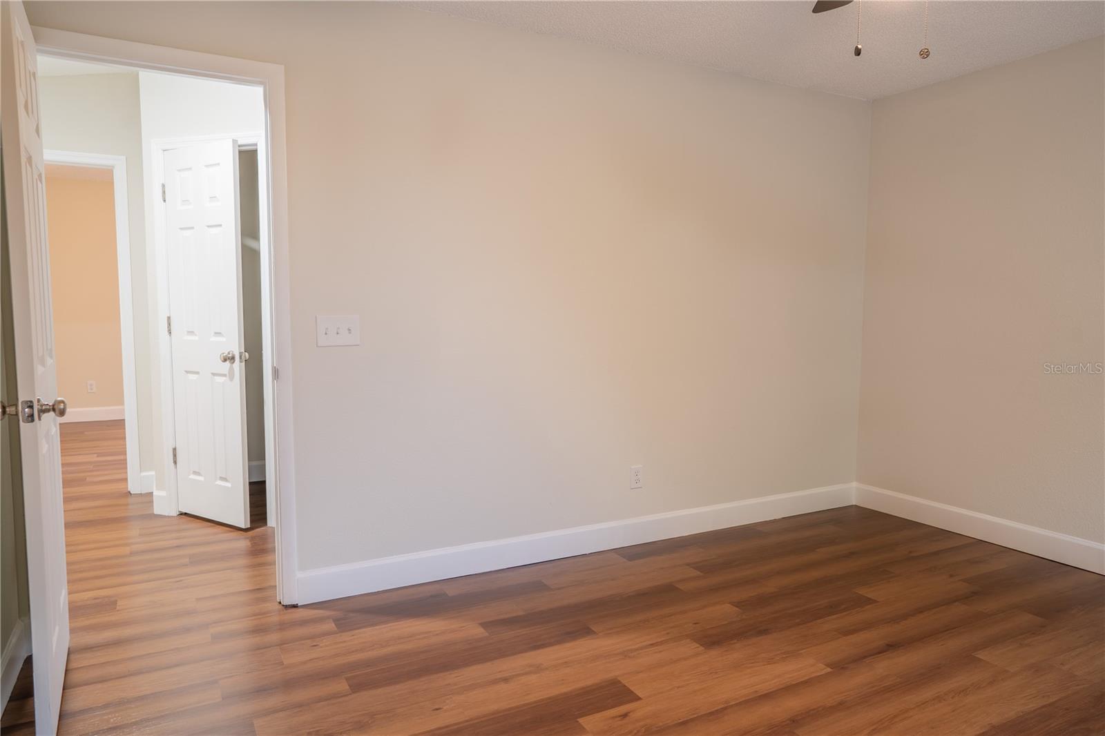 Image 39 of 76 For 515 Bentley Street