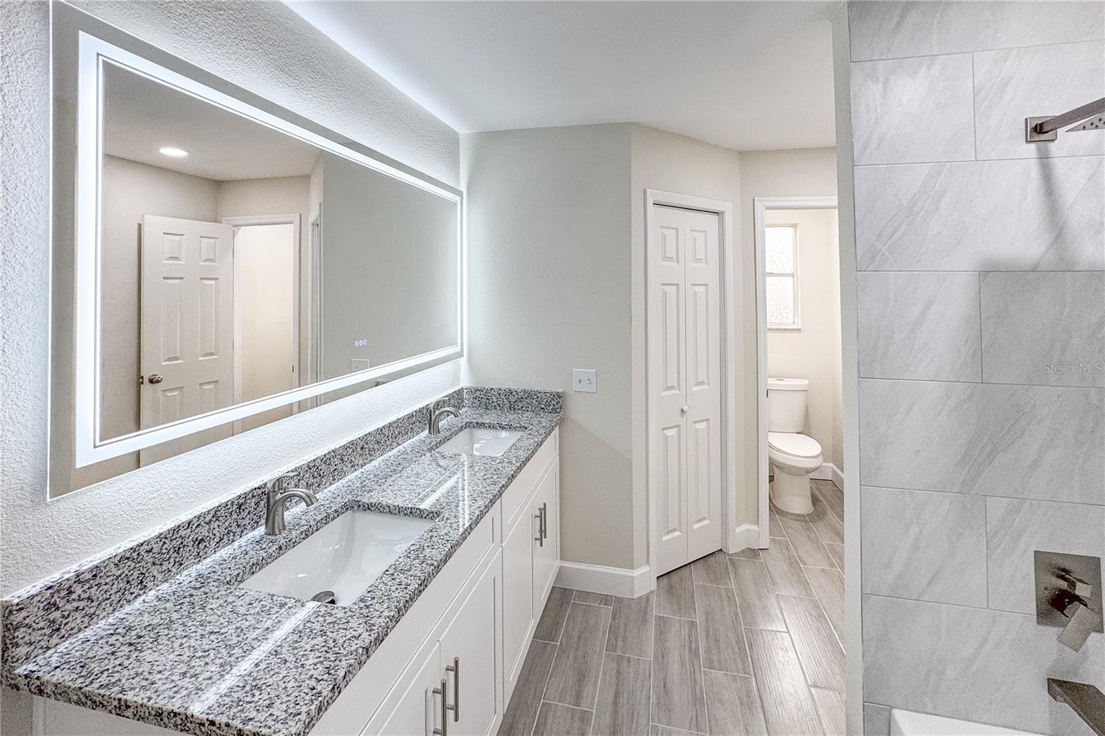 Image 49 of 76 For 515 Bentley Street