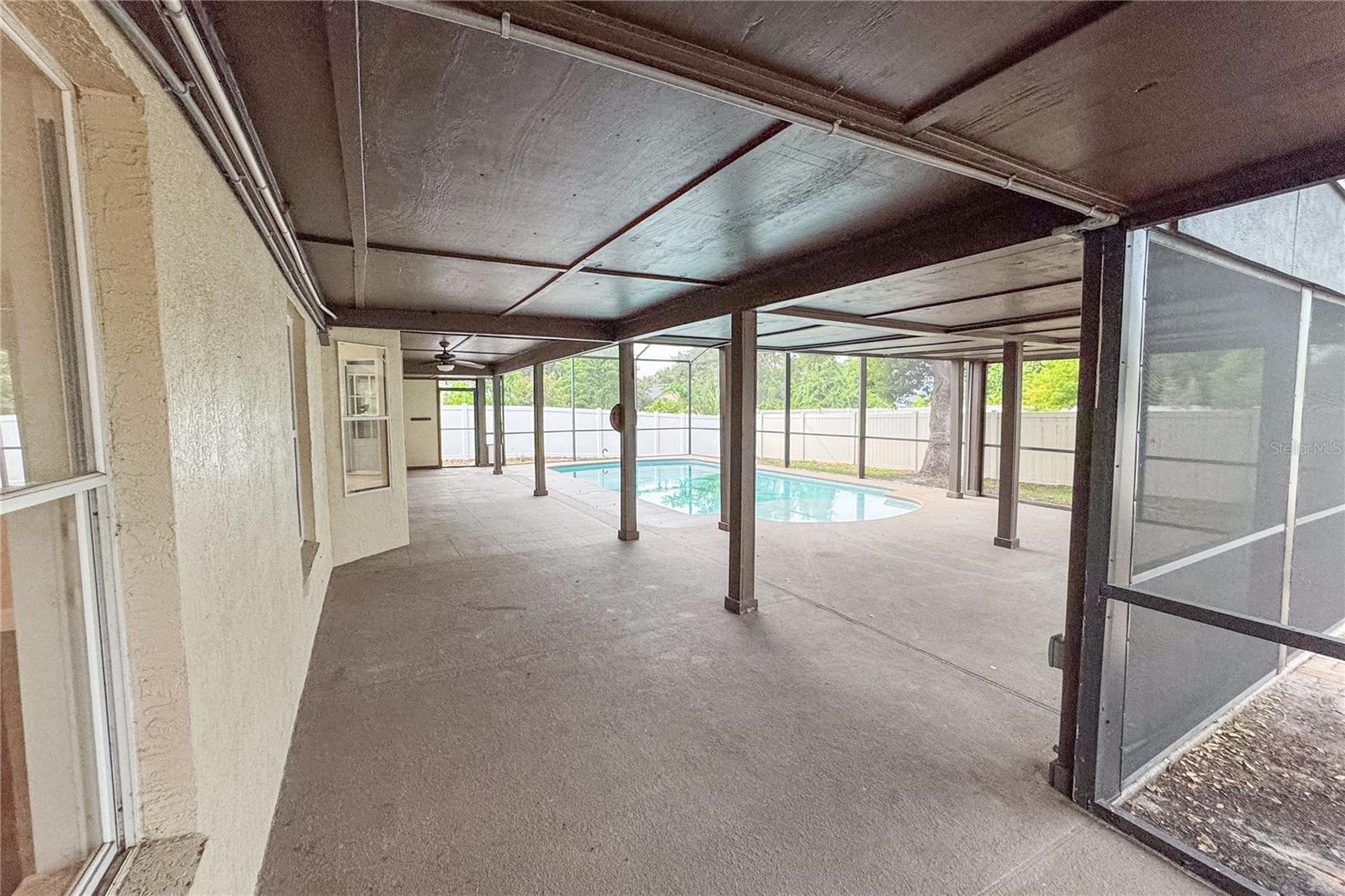 Image 53 of 76 For 515 Bentley Street