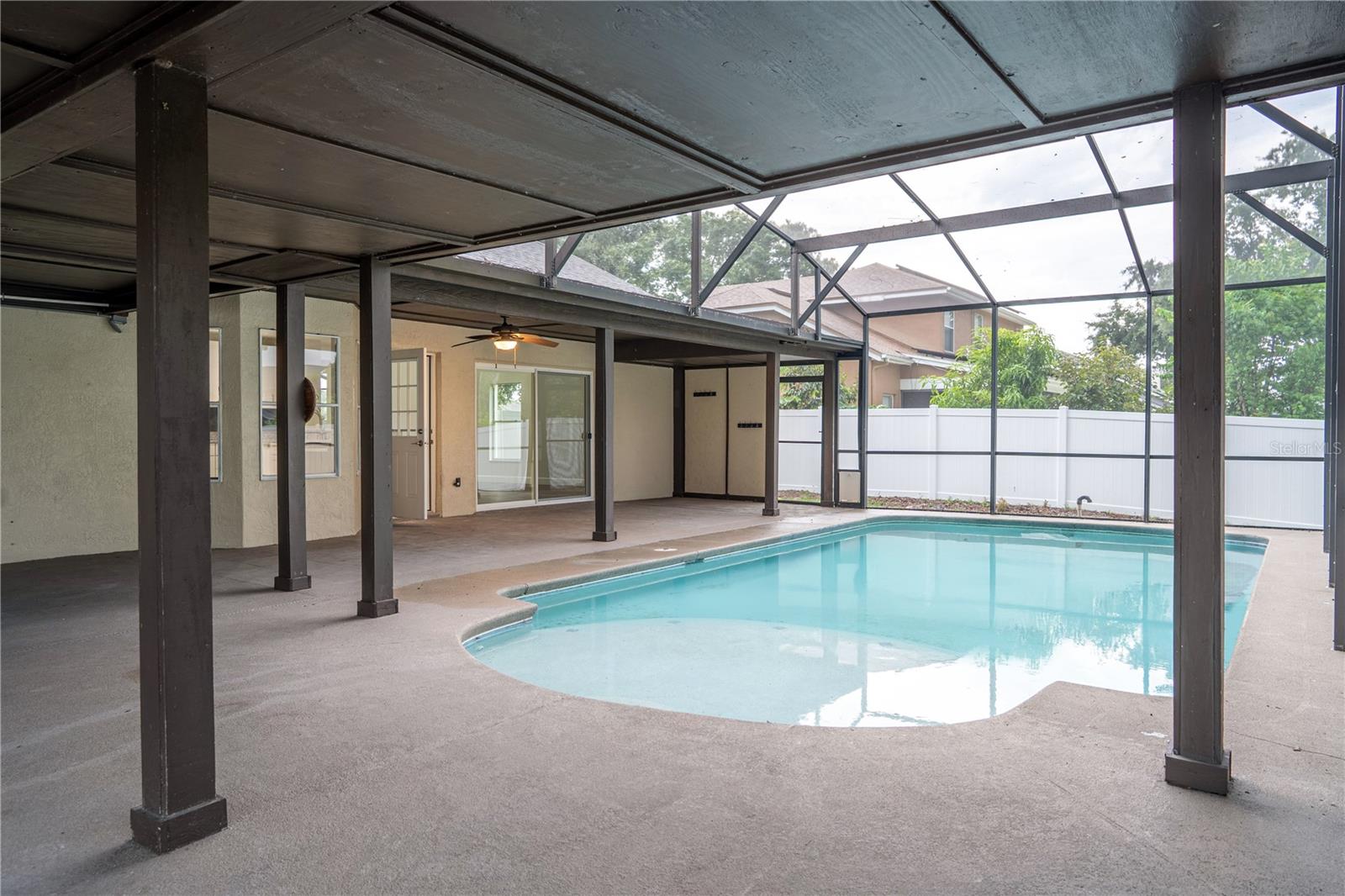 Image 57 of 76 For 515 Bentley Street