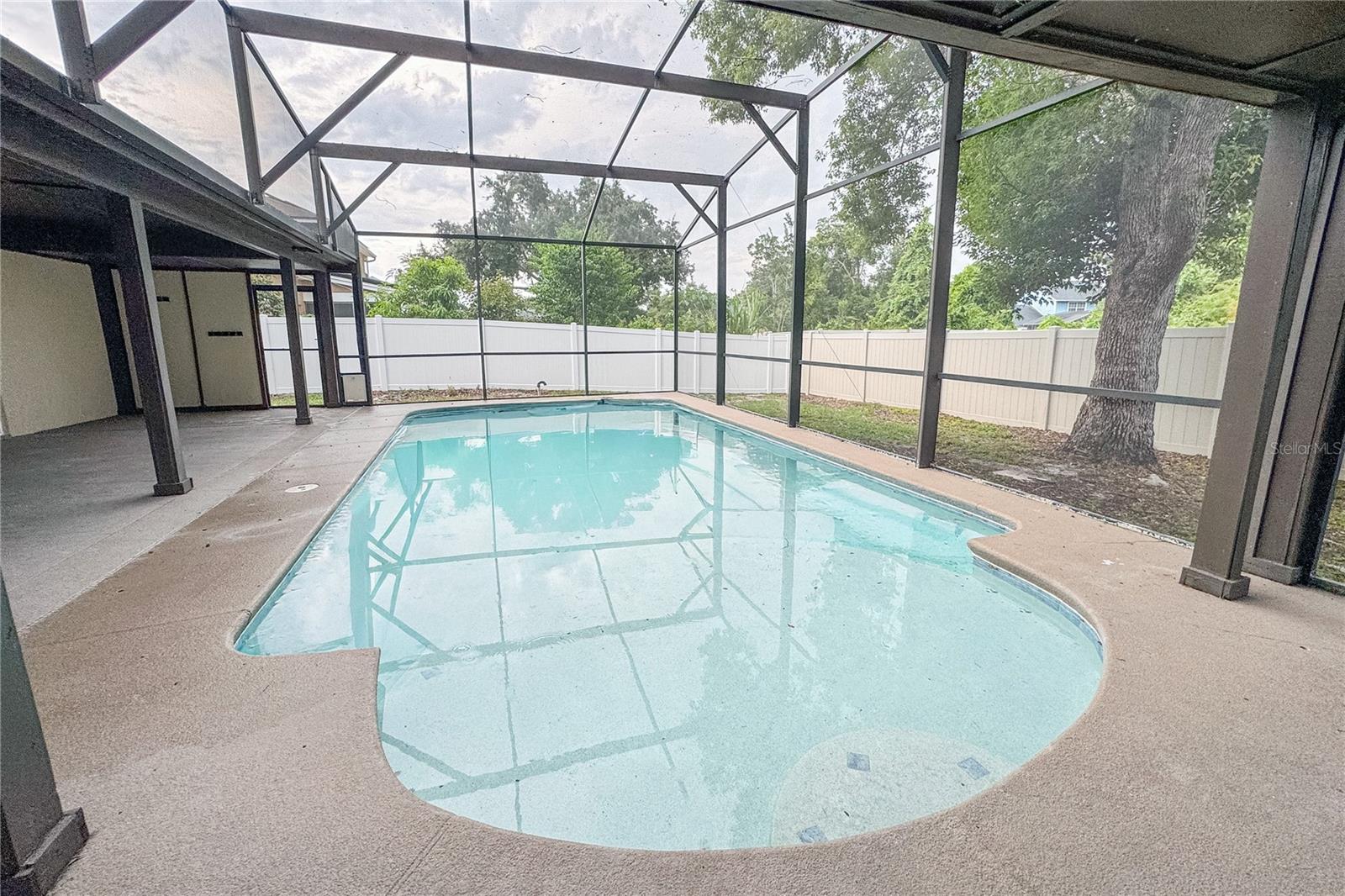 Image 58 of 76 For 515 Bentley Street