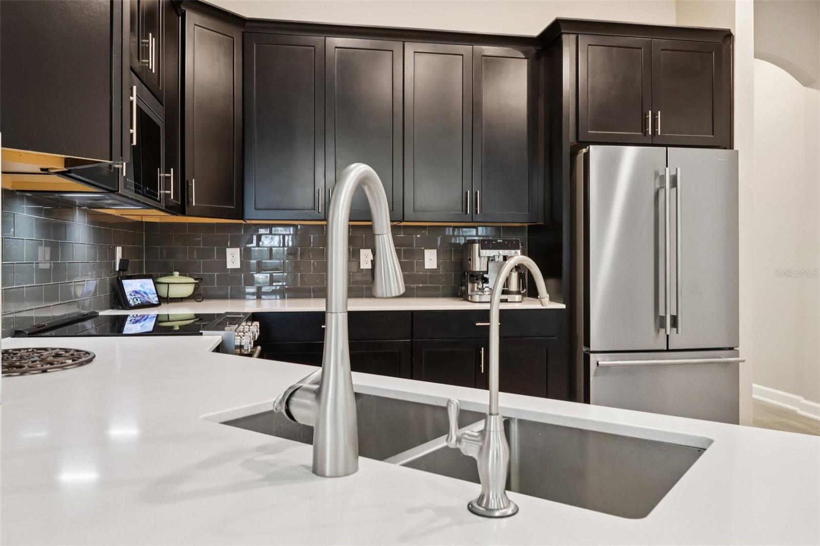 Image 21 of 91 For 8847 Fallen Oak Drive