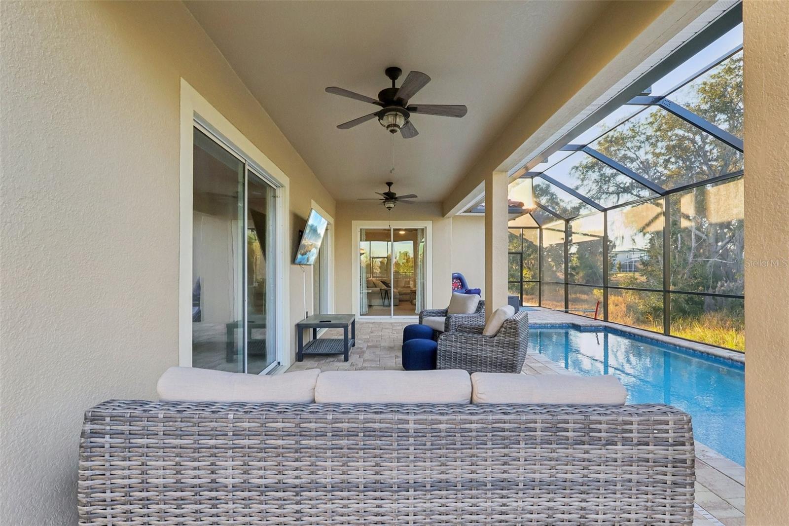 Image 42 of 91 For 8847 Fallen Oak Drive