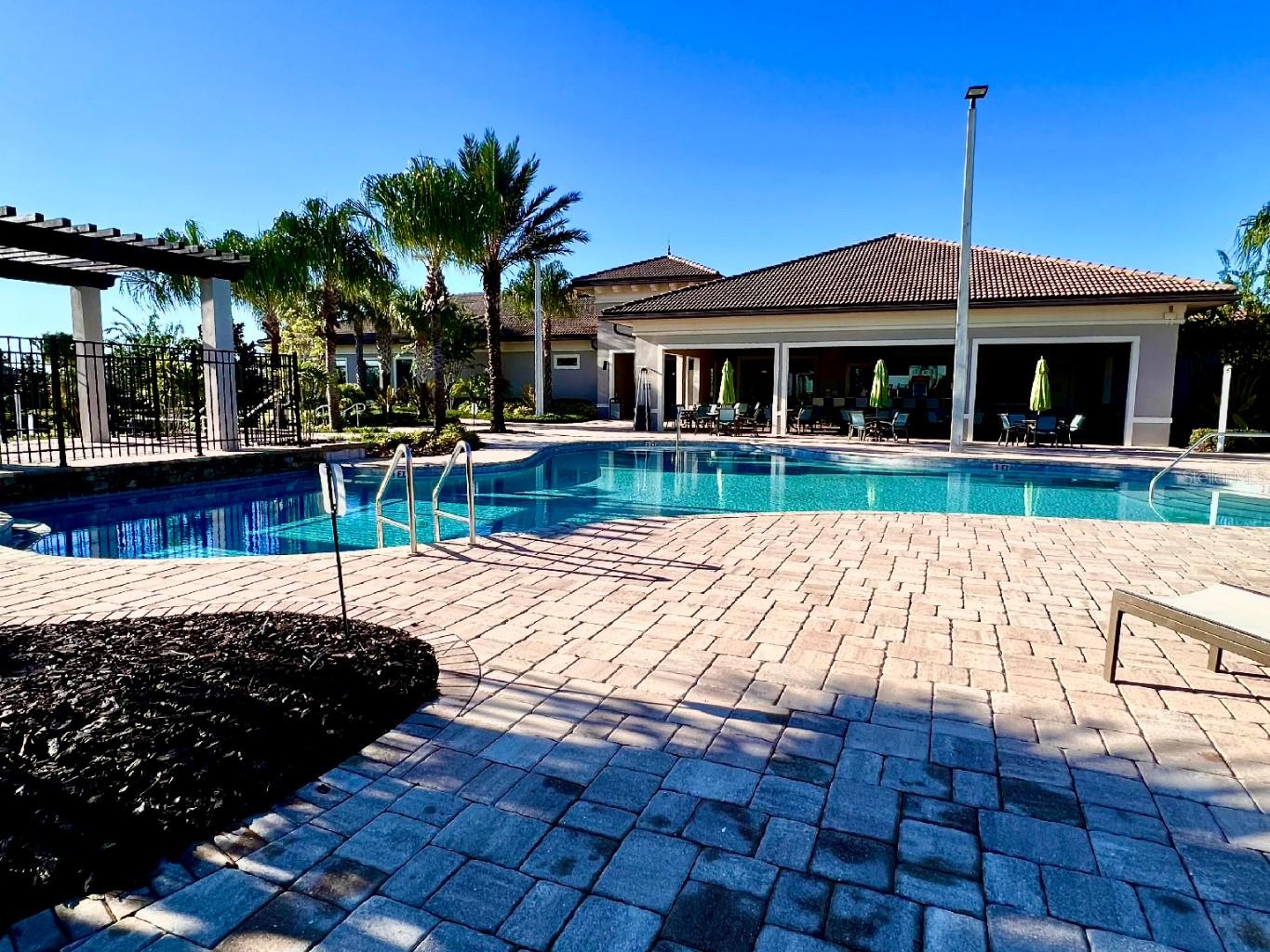 Image 73 of 91 For 8847 Fallen Oak Drive