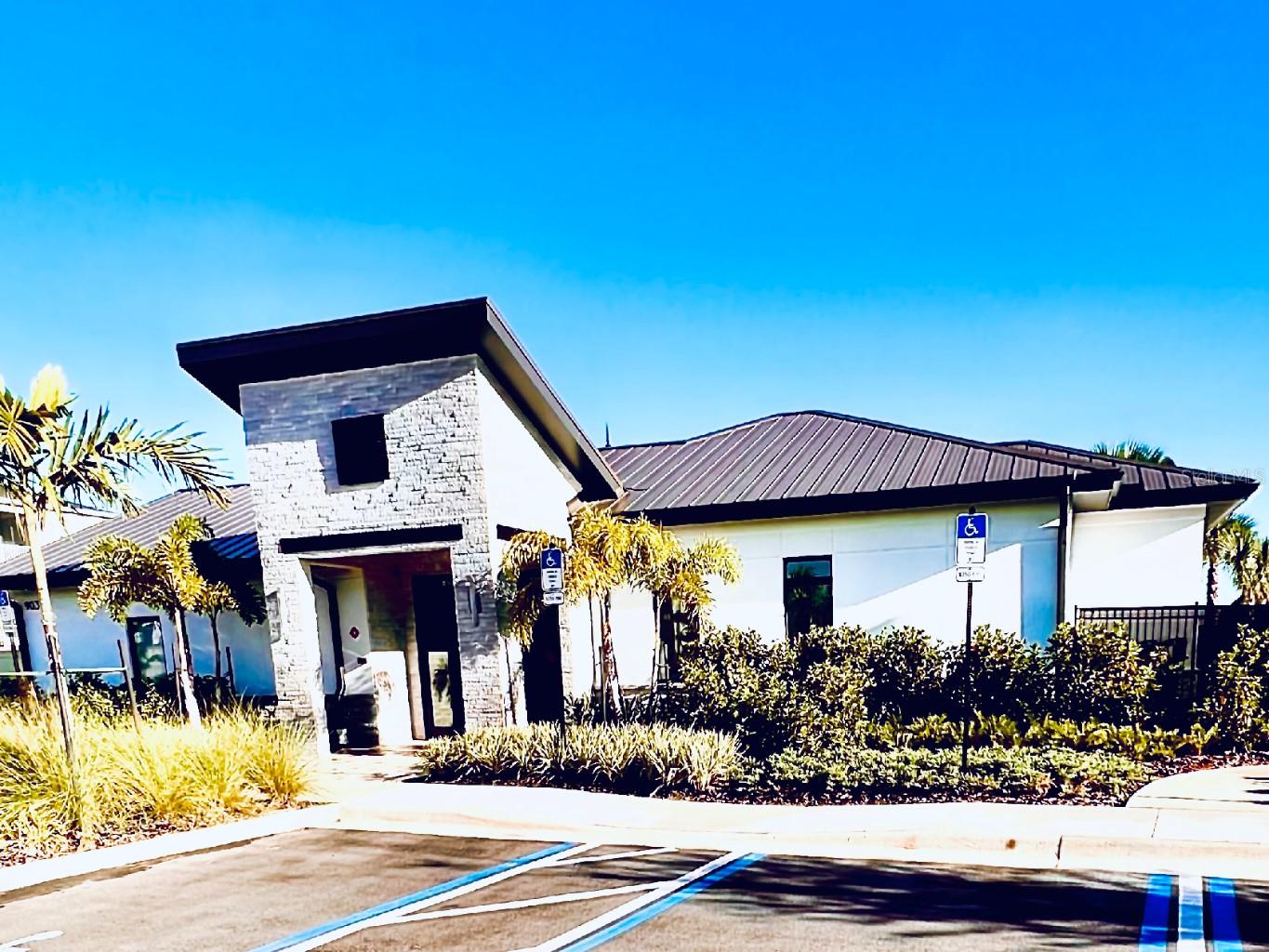 Image 82 of 91 For 8847 Fallen Oak Drive