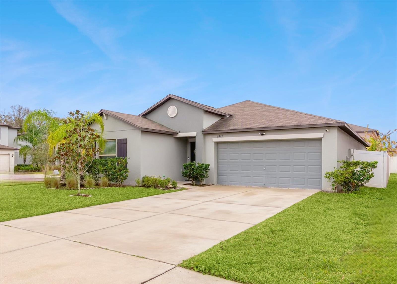 Image 14 of 22 For 7419 Pearly Everlasting Avenue