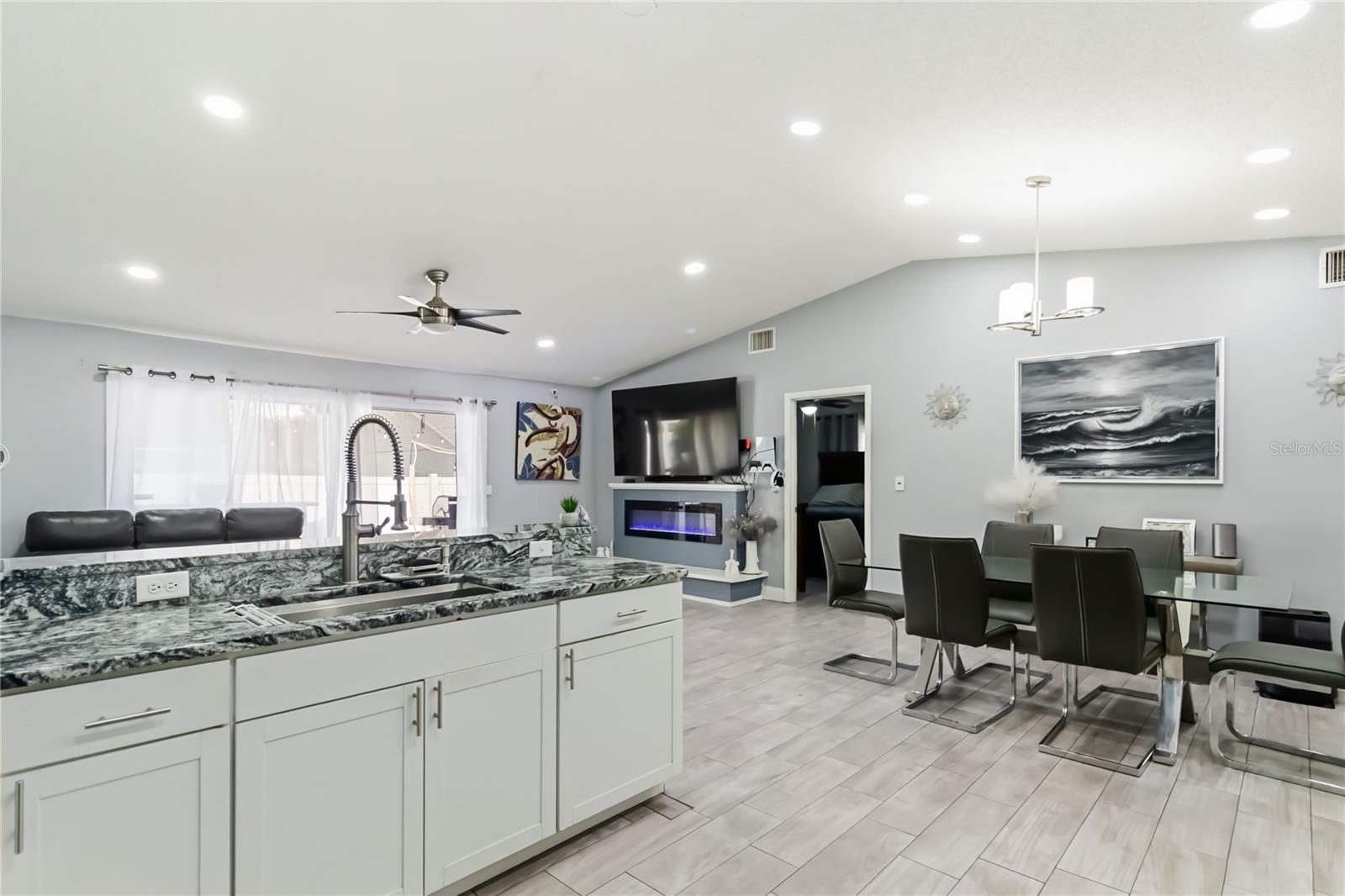 Image 23 of 48 For 1873 Casselwood Street