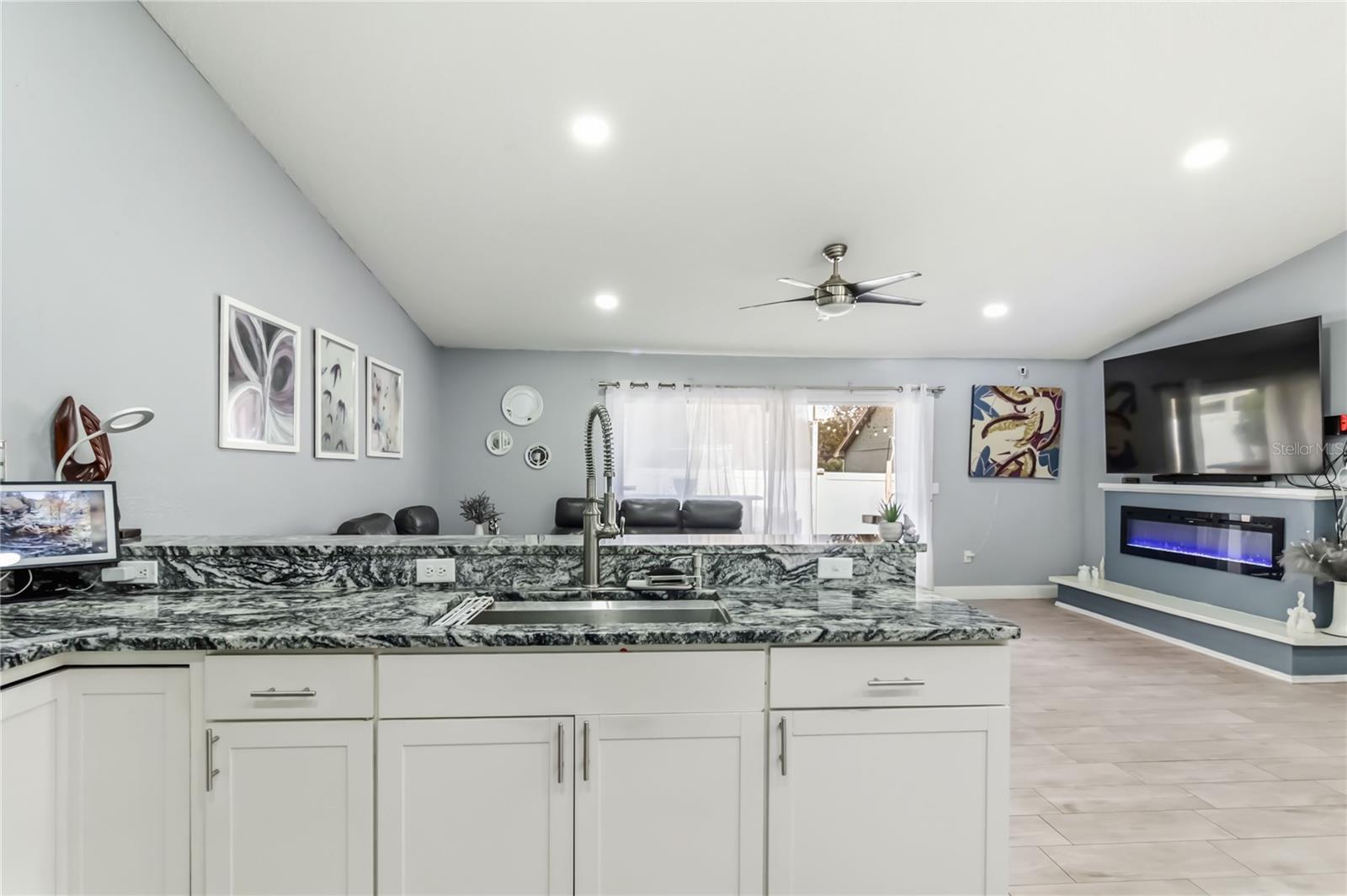 Image 24 of 48 For 1873 Casselwood Street